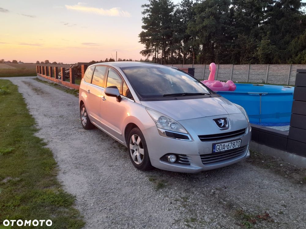 Peugeot 5008 - 1