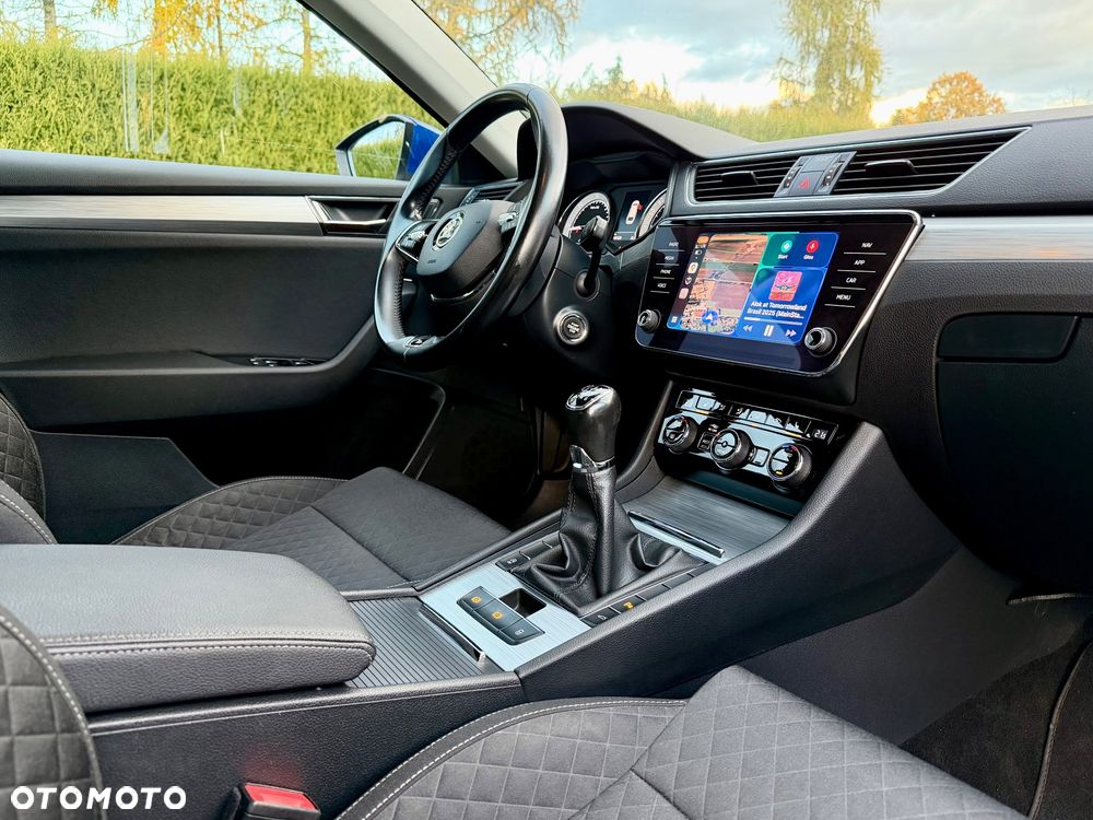 Skoda Superb 2.0 TDI Style - 11