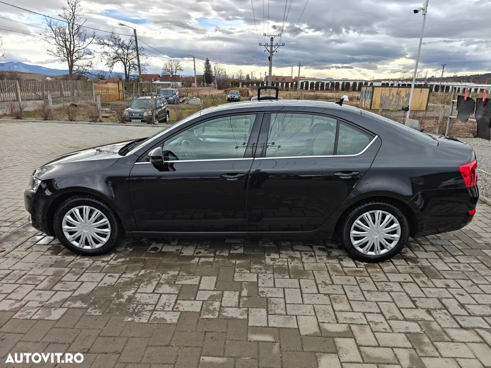 Skoda Octavia 2.0 TDI ELEGANCE - 3