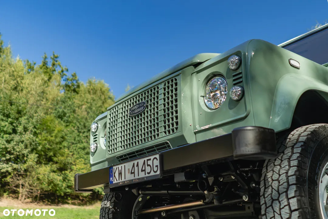 Land Rover Defender 110 2.4 TD4 SE - 16