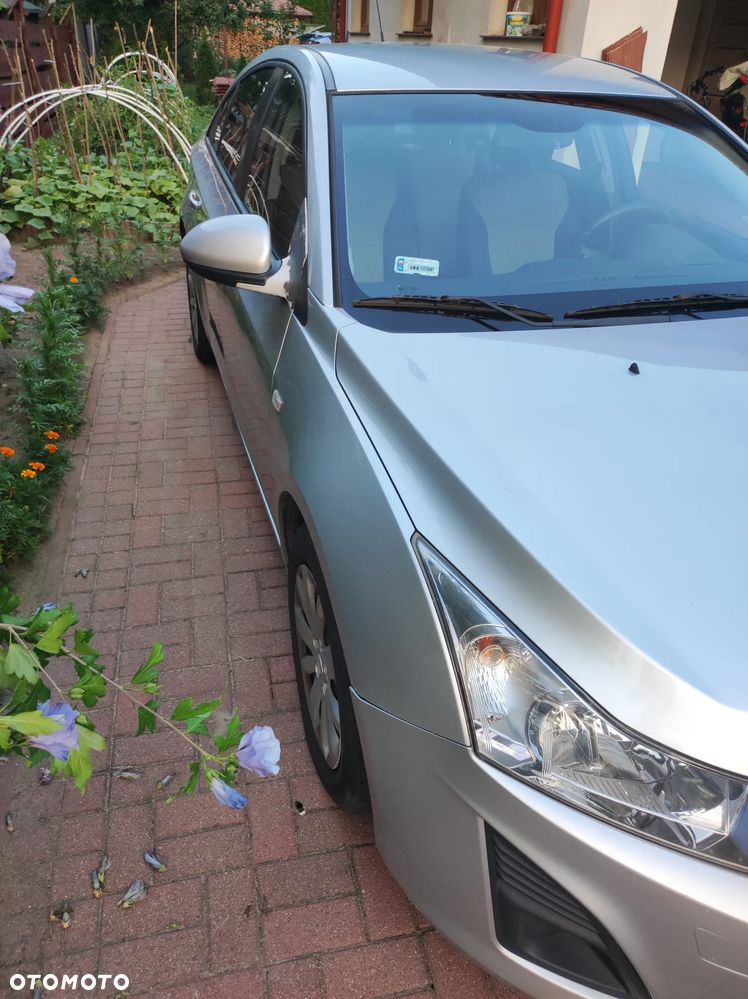 Chevrolet Cruze 1.6 LS+ - 7