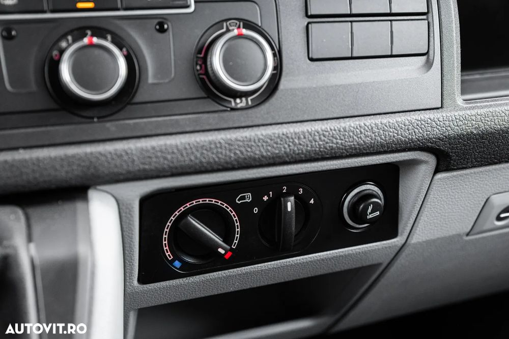 Volkswagen Transporter - 17