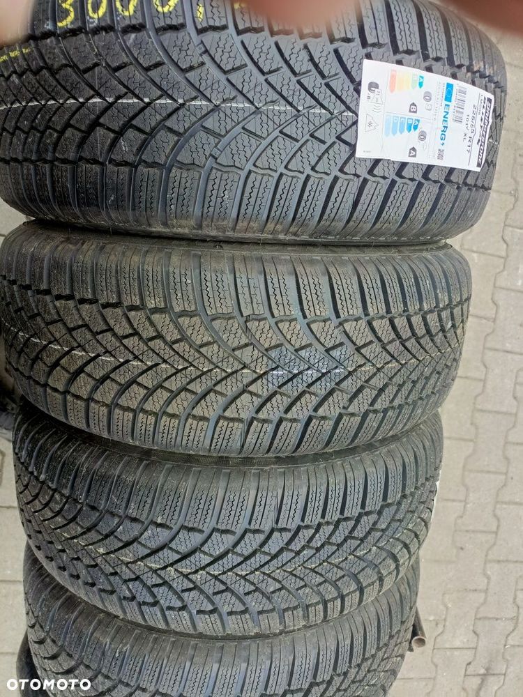 Nowe koła zimowe Mazda 225/55/17 Bridgestone 2024r 5x114,3 - 4