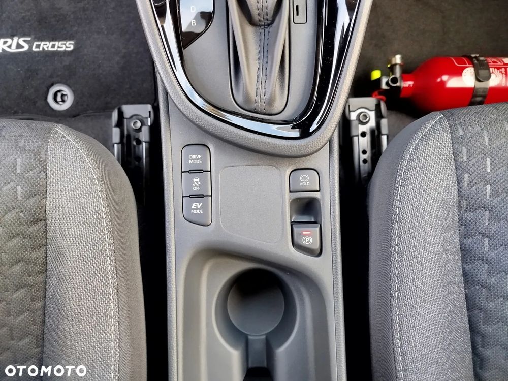 Toyota Yaris Cross Hybrid 1.5 Style - 17