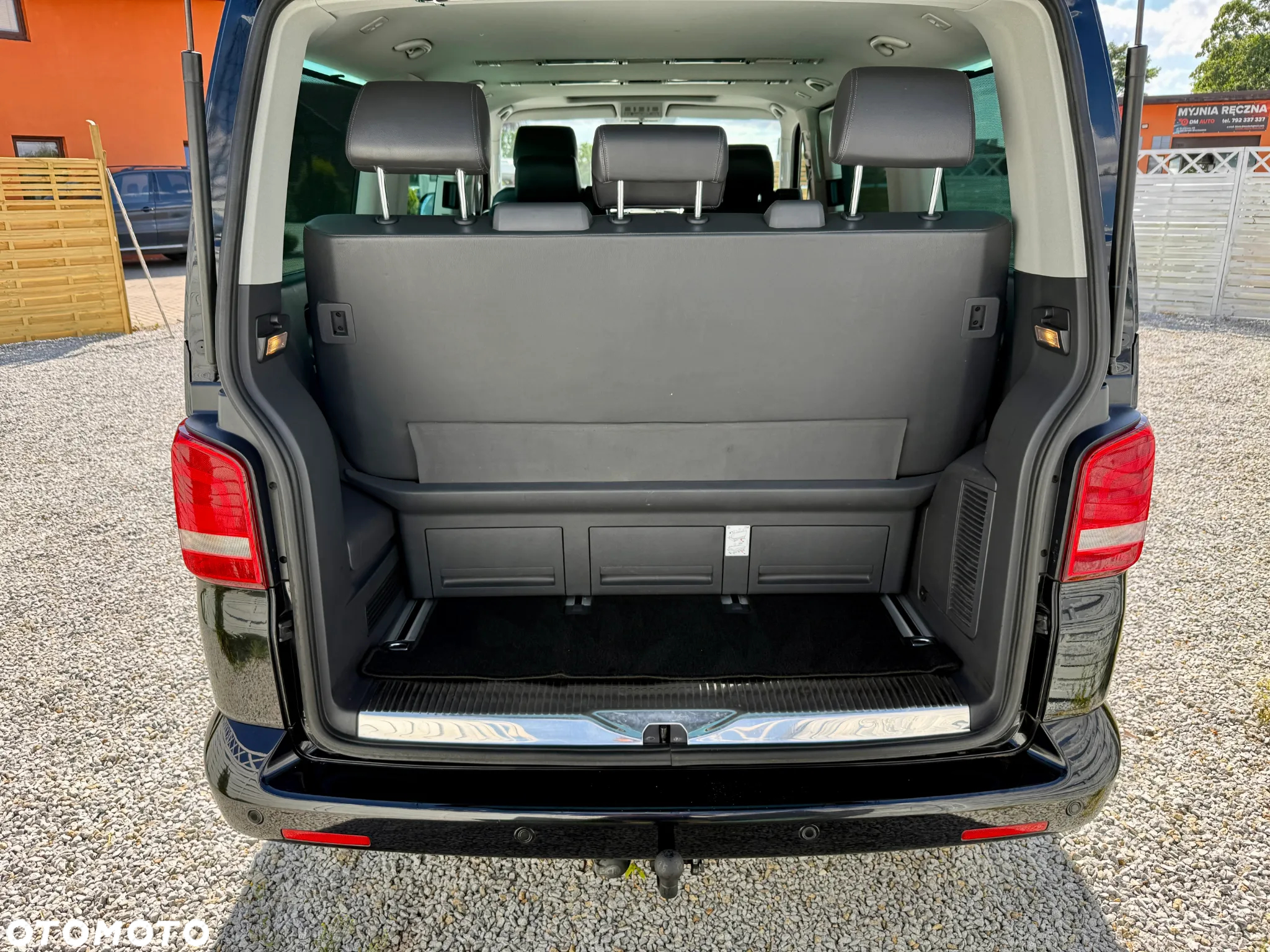 Volkswagen Multivan - 39