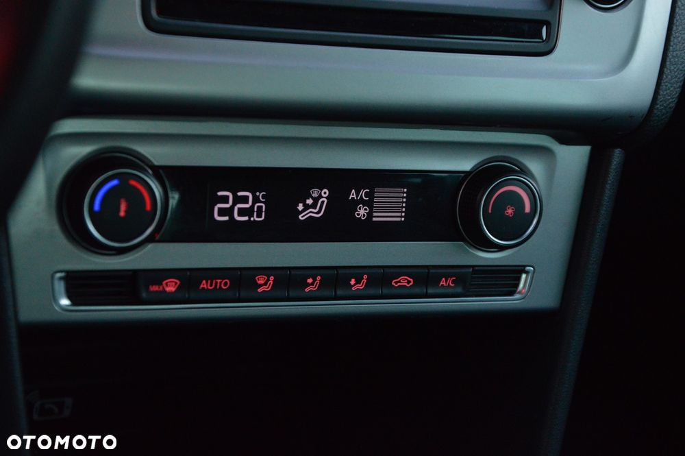 Volkswagen Polo 1.2 TSI BMT Highline - 27