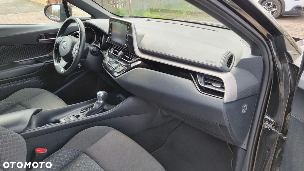Toyota C-HR Business-Edition - 21