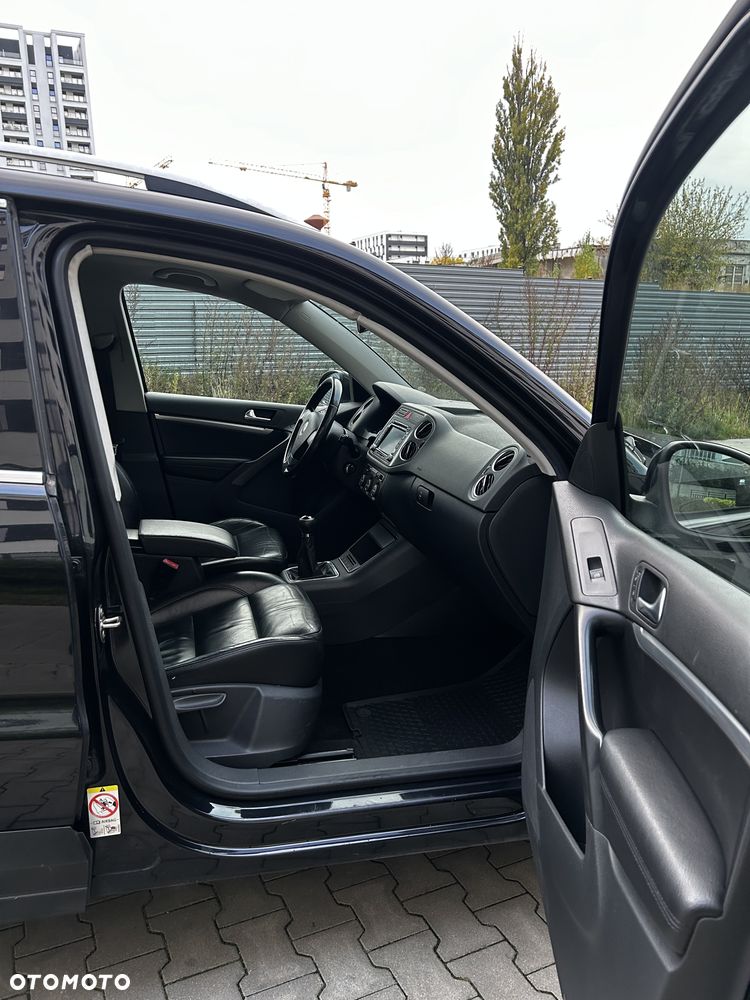 Volkswagen Tiguan - 9
