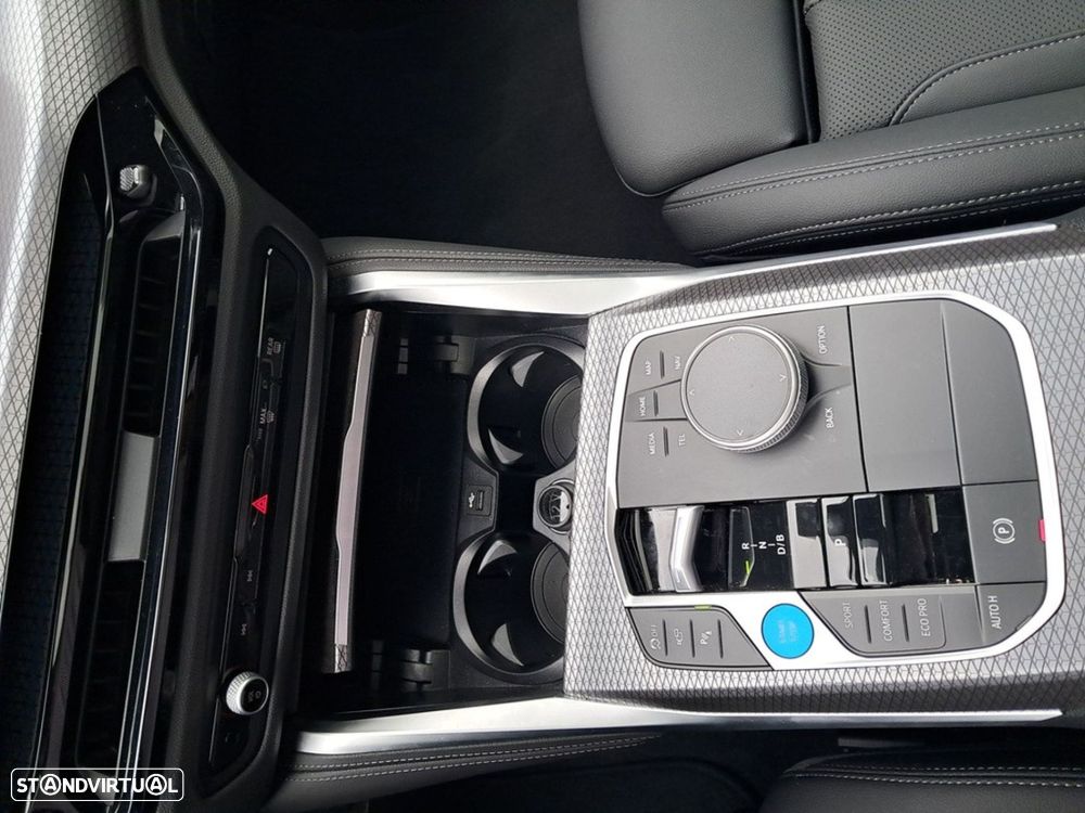 BMW i4 eDrive40 Pack Desportivo M - 18