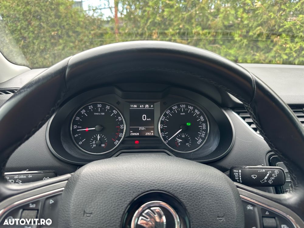 Skoda Octavia 2.0 TDI (Green tec) DSG Joy - 12