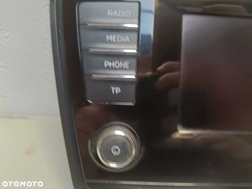 Wyświetlacz Ekran Skoda Octavia 3 III Panel 5E0919605 - 3