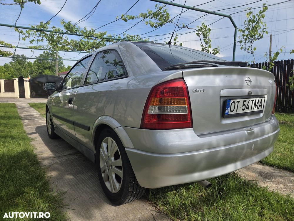 Opel Astra - 4