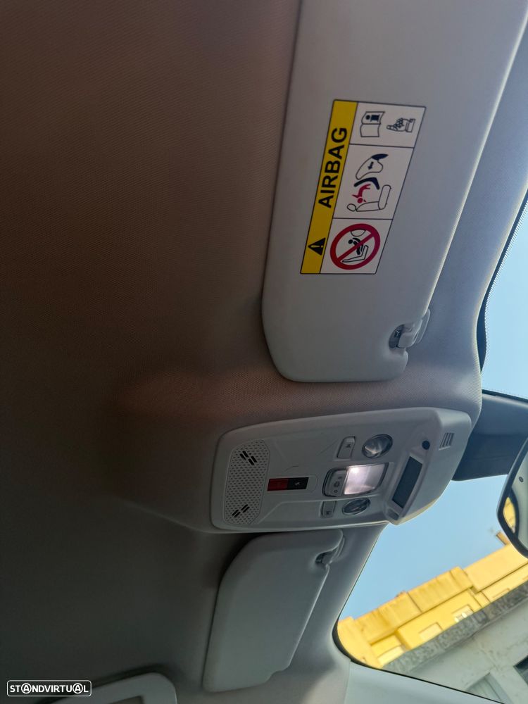 Peugeot 2008 1.2 PureTech Allure - 15