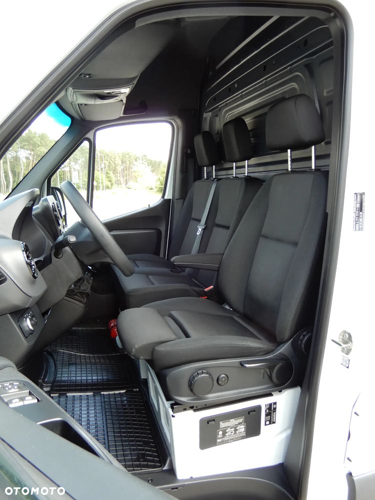 Mercedes-Benz Sprinter 317 CDI 170 Km L2H2 Furgon Blaszak Rozstaw Osi 3665 mm Serwis ASO Stan Jak Nowy UNIKAT - 28