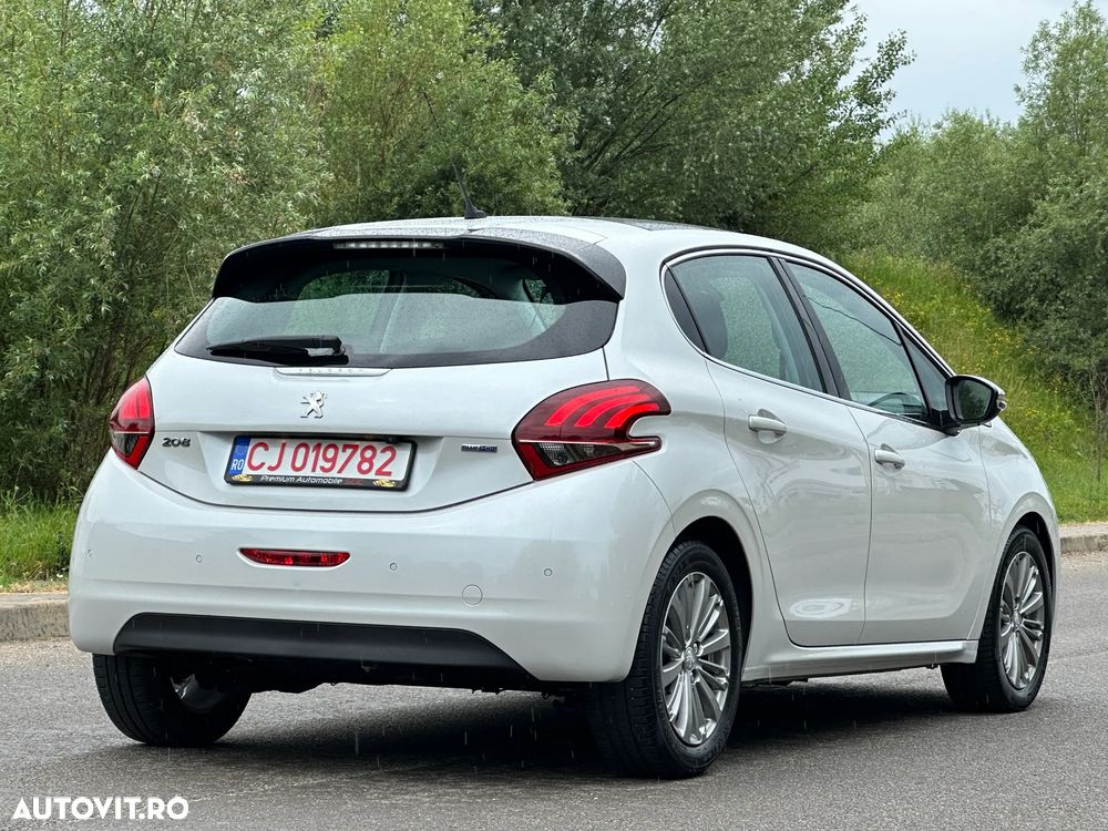 Peugeot 208 Blue-HDi 100 Stop&Start Allure - 15