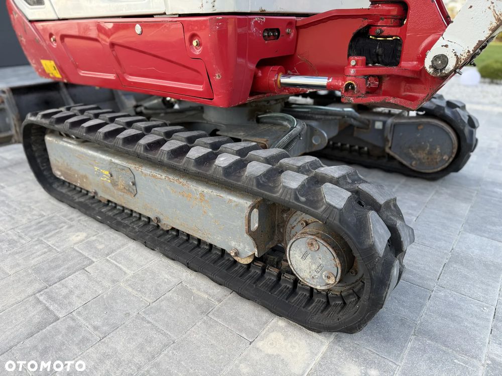 Takeuchi TB216 - 22