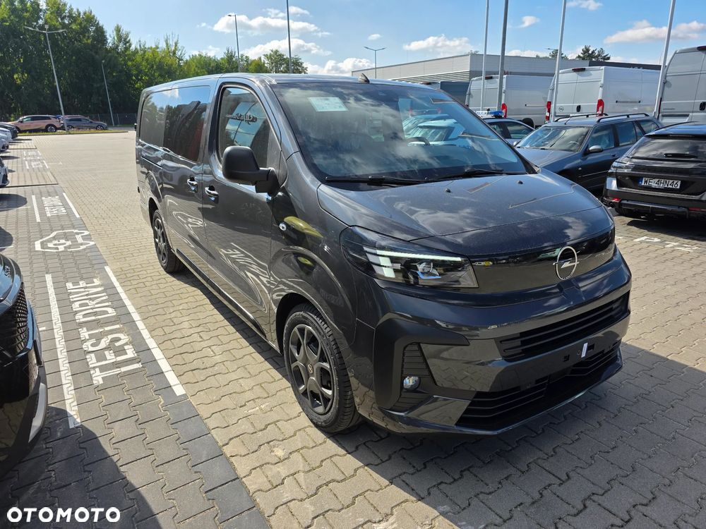 Opel Vivaro - 11