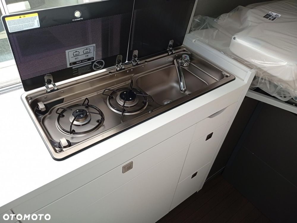 Volkswagen Grand California - 21