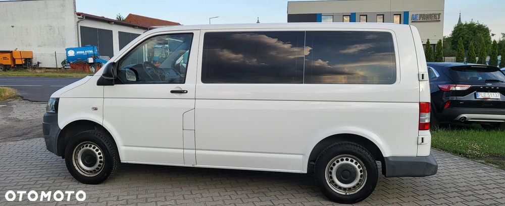 Volkswagen Transporter - 8