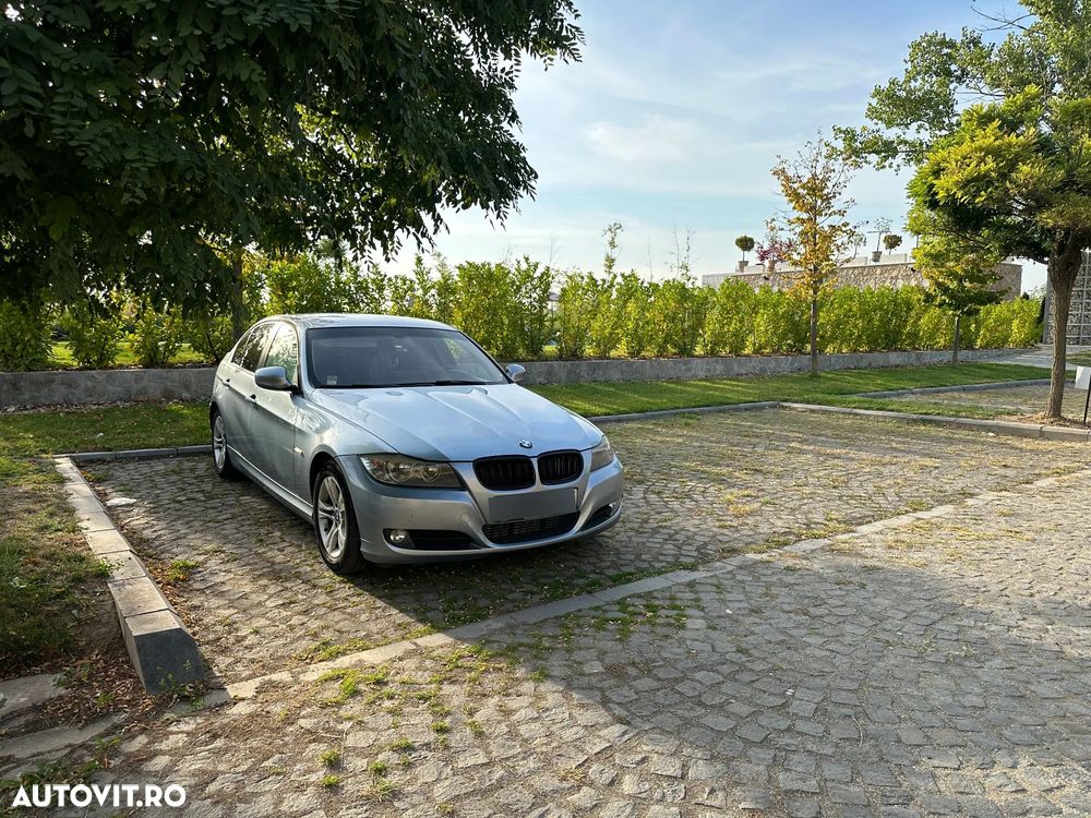 BMW Seria 3 320d - 12