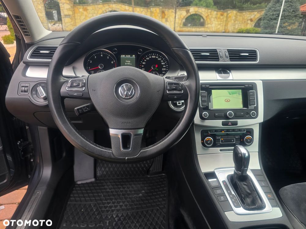 Volkswagen Passat 1.4 TSI DSG BlueMotion Technology Comfortline - 21