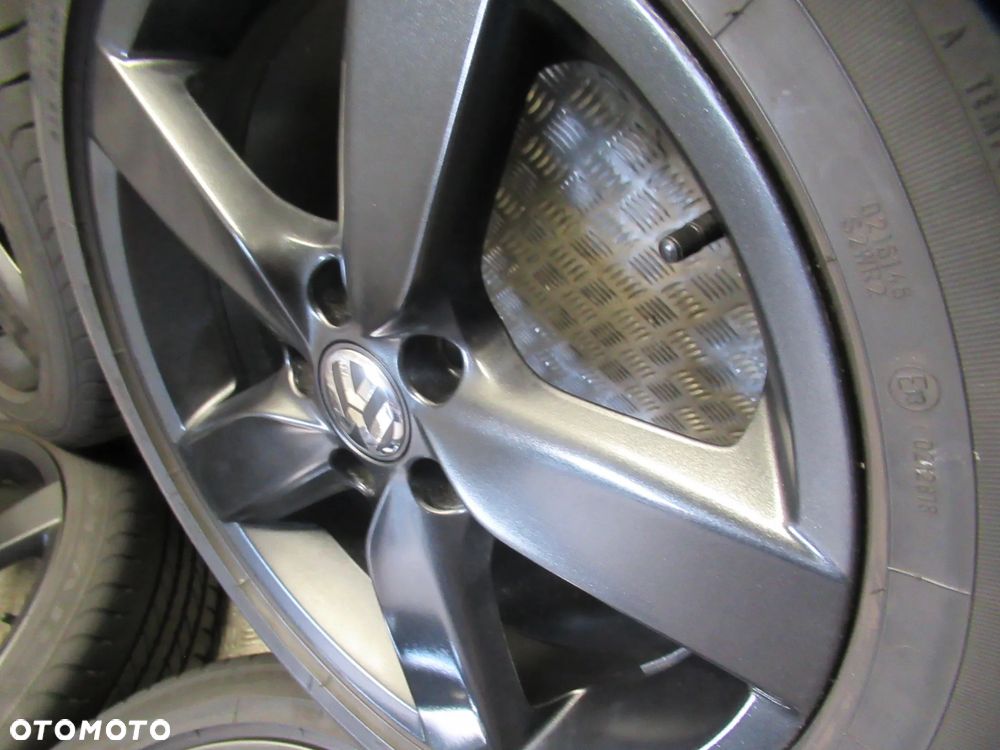 Koła Vw Caddy Golf VII VII Touran T-Rock 7Jx17 et54 5x112 5K0 - 7