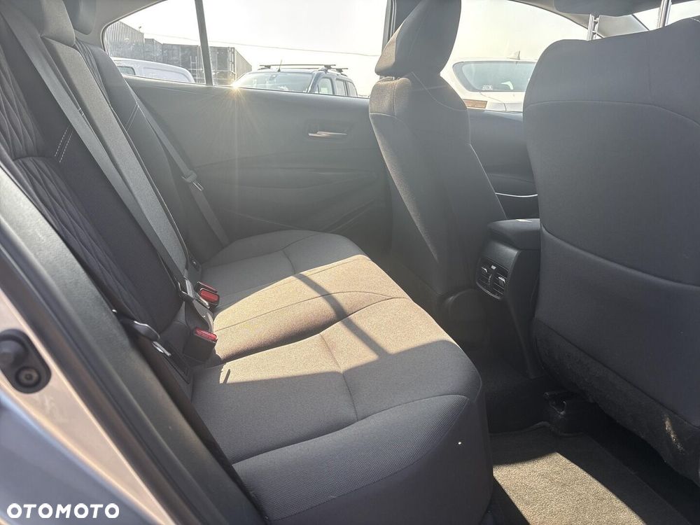 Toyota Corolla - 11