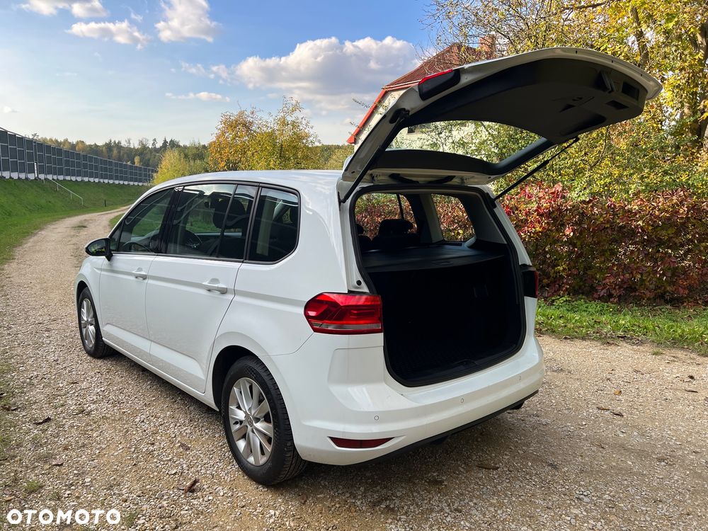 Volkswagen Touran 1.6 TDI BMT SCR Trendline - 21