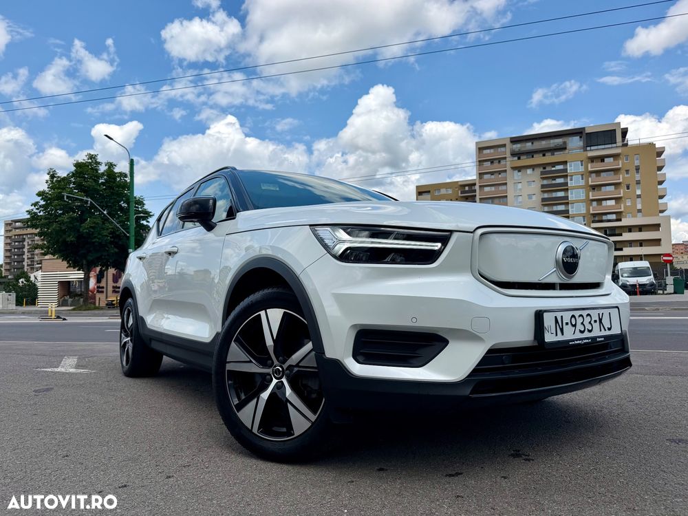 Volvo XC 40 Recharge Twin Motor AWD Plus - 8