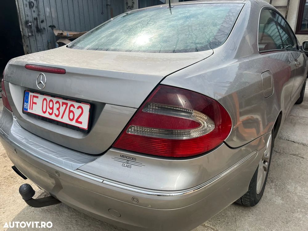 Mercedes-Benz CLK - 10