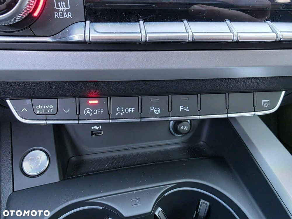 Audi A4 Limousine - 29