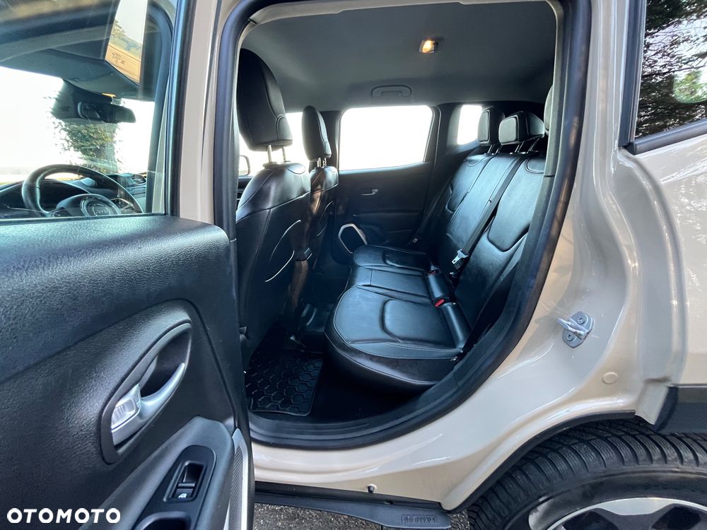 Jeep Renegade - 23