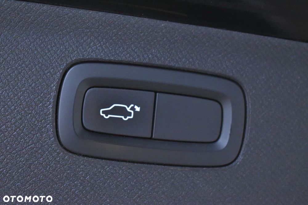 Volvo XC 90 B5 D AWD Inscription - 32
