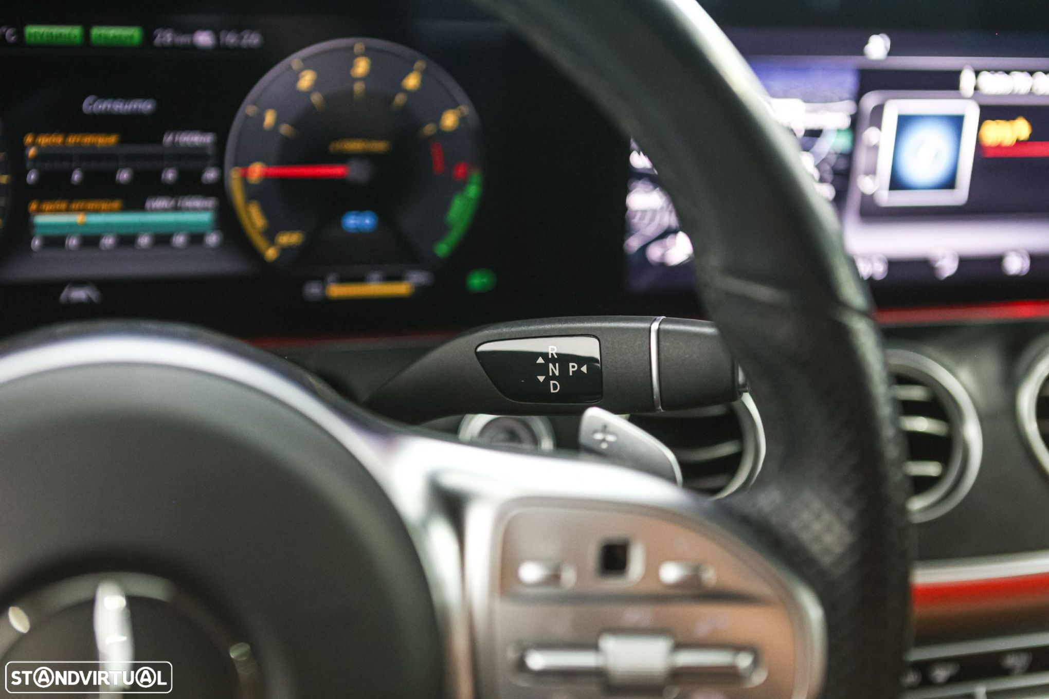 Mercedes-Benz E 300 de AMG Line - 25
