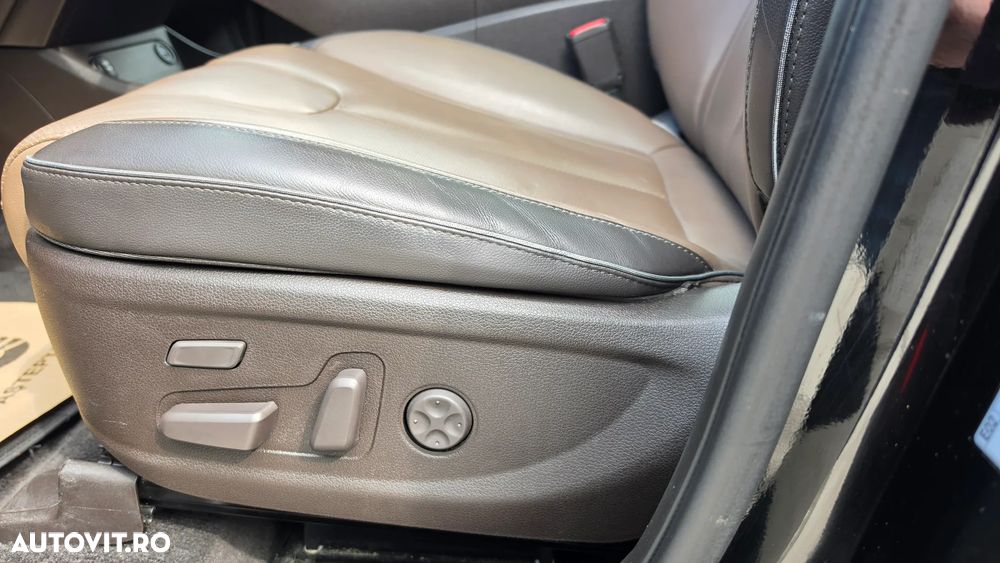 Hyundai Santa Fe 1.6 HEV 2WD Signature - 12