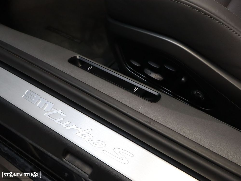 Porsche 911 (992) Turbo S PDK - 13