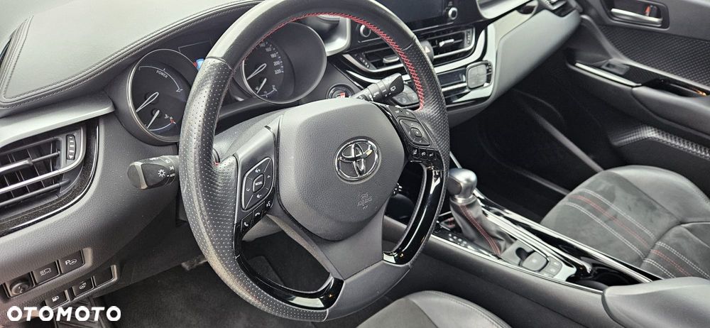 Toyota C-HR - 12