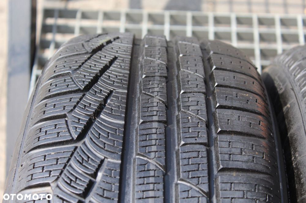 4x 225/55r17 pirelli winter 210 sottozero serie ii * rsc 97h 8mm - 4