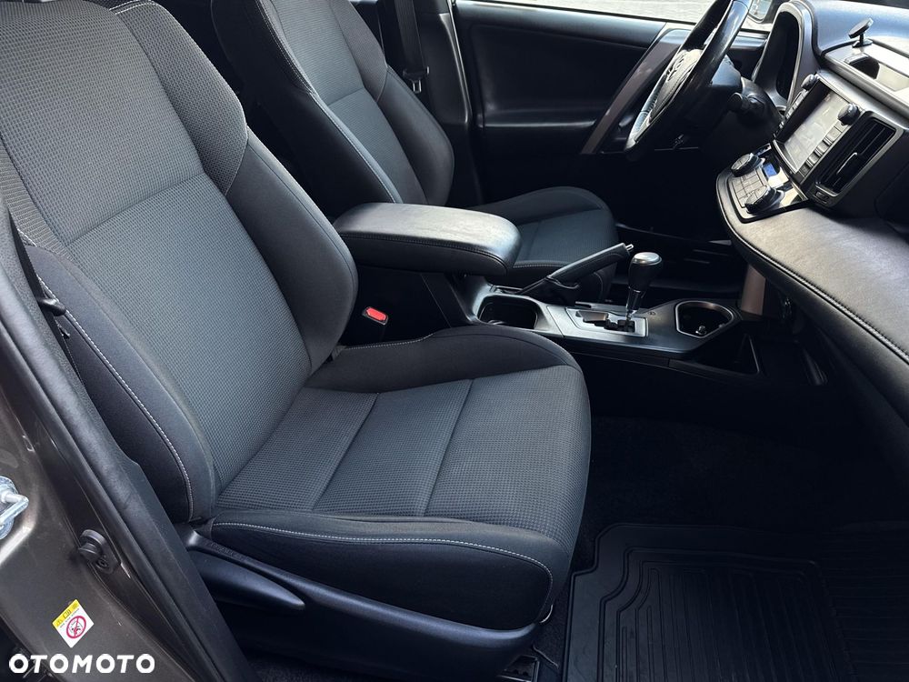 Toyota RAV4 Hybrid Premium 4x4 - 15