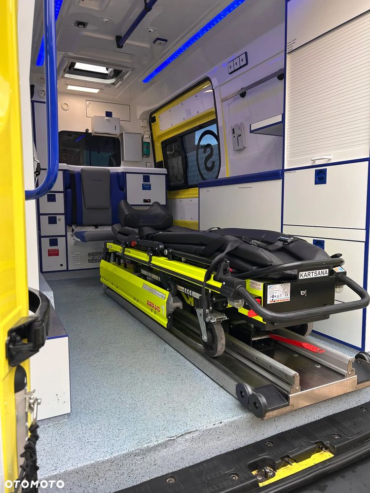 Volkswagen Crafter - 11