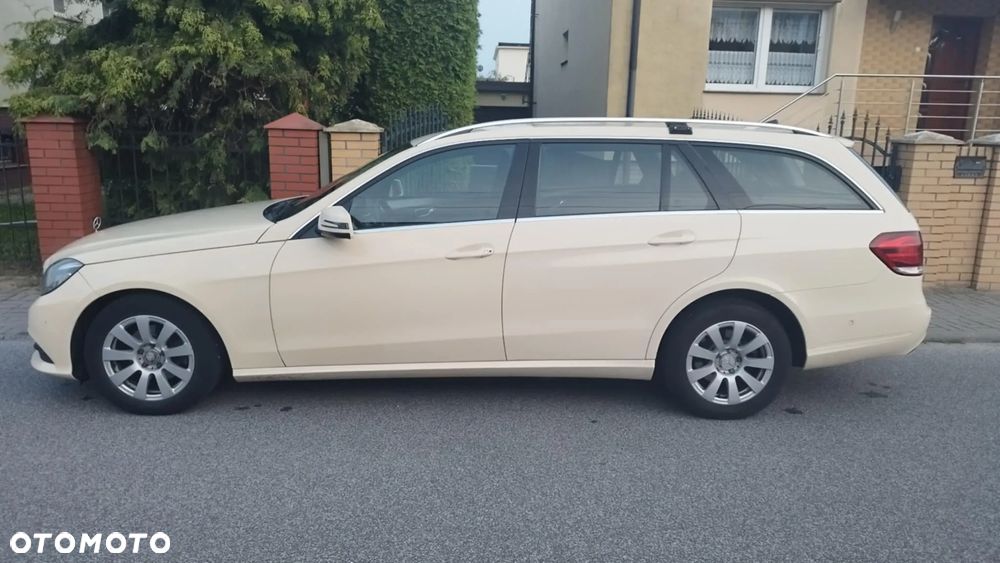 Mercedes-Benz Klasa E 200 BlueTEC 7G-TRONIC Classic - 4