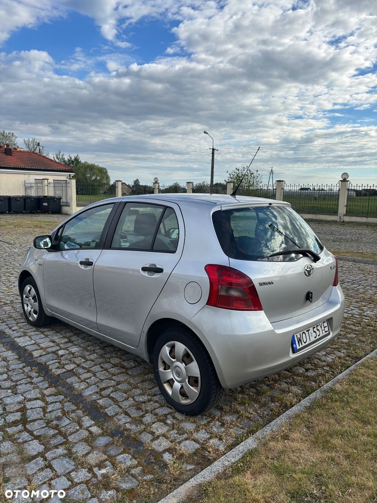 Toyota Yaris 1.4 D-4D Luna - 23