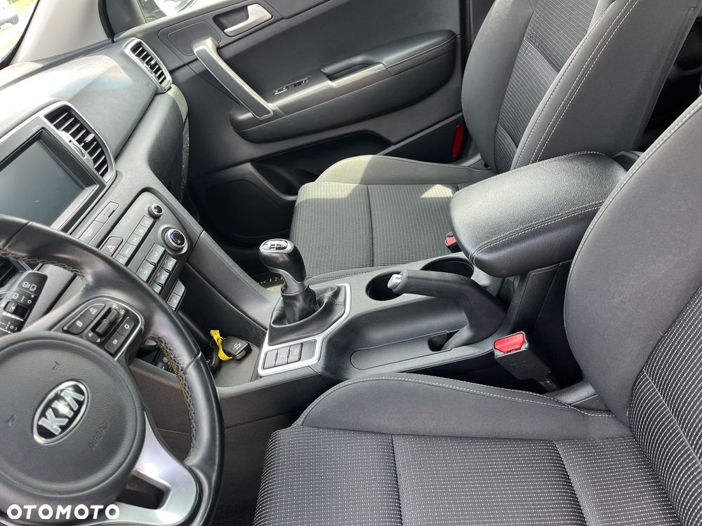 Kia Sportage 2,0 CRDI 2WD Vision - 13