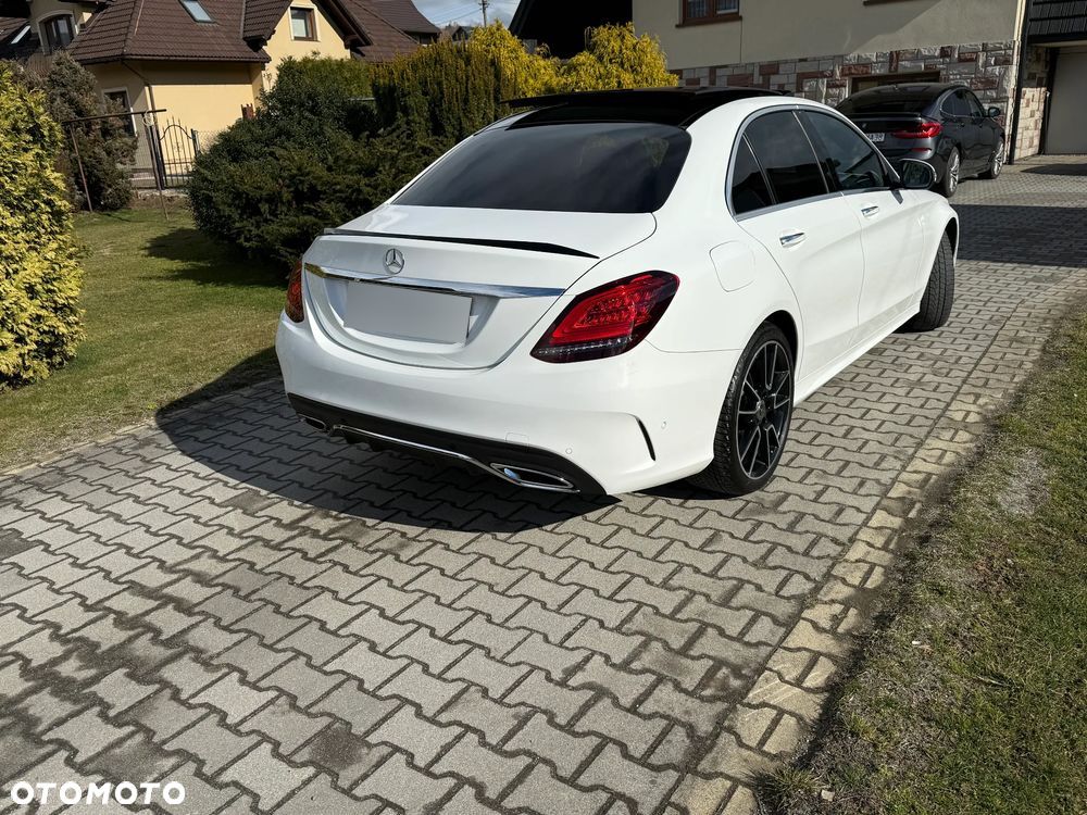 Mercedes-Benz Klasa C 220 d 9G-TRONIC - 3