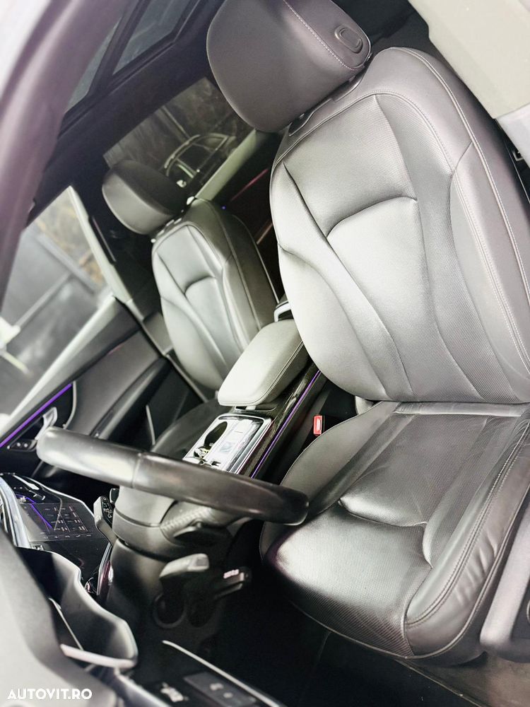 Audi Q8 55 TFSI quattro Tiptronic - 16