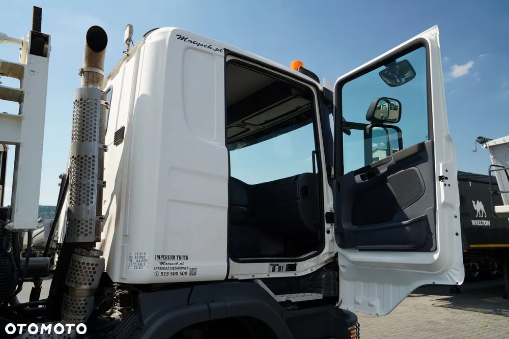 Scania G 410 / 8X4 / ZABUDOWA SAMOWYŁADOWCZA DO ASFALTU / 2X HYDROKLAPA / DACH HYDRAULICZNY / POD ROZŚCIEŁACZ - 34