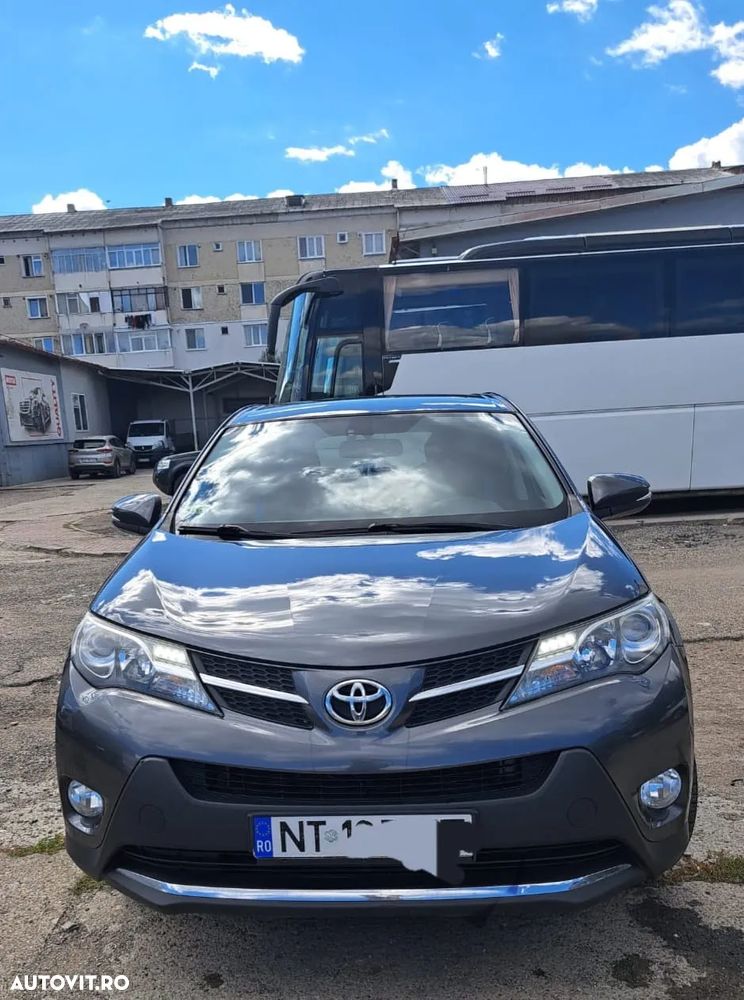 Toyota RAV4 - 2