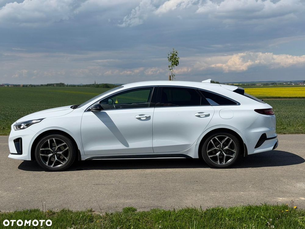 Kia ProCeed 1.6 CRDi GT Line DCT - 4