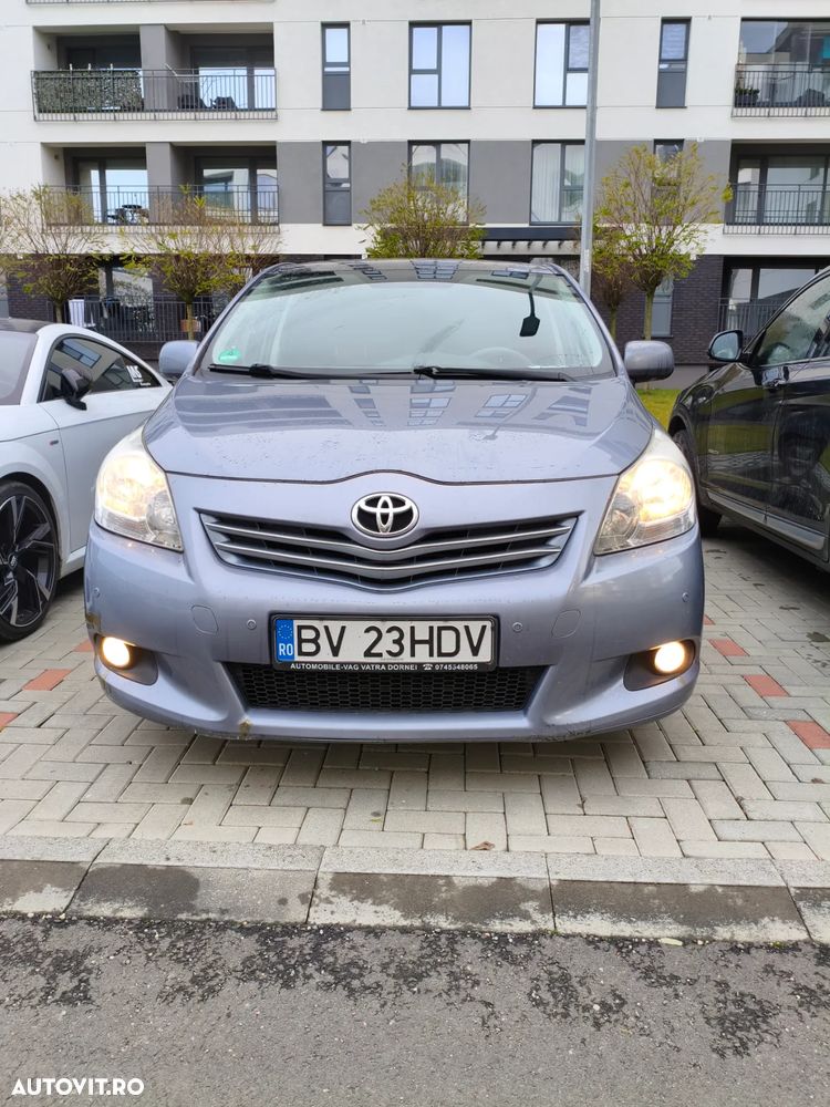 Toyota Verso 2.0 D-4D - 1