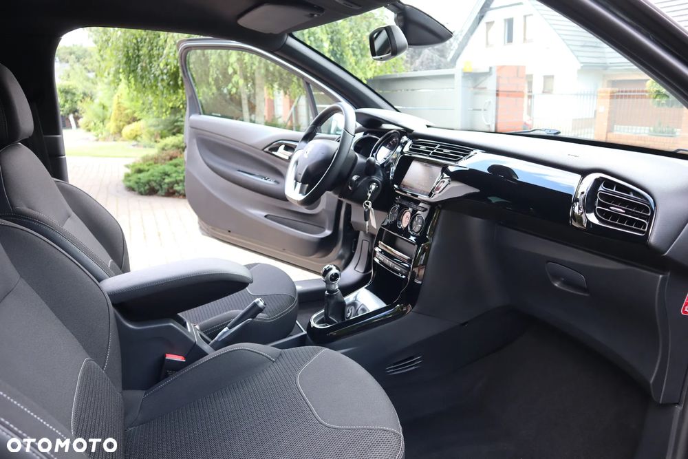 Citroën DS3 PureTech 82 SoChic - 10